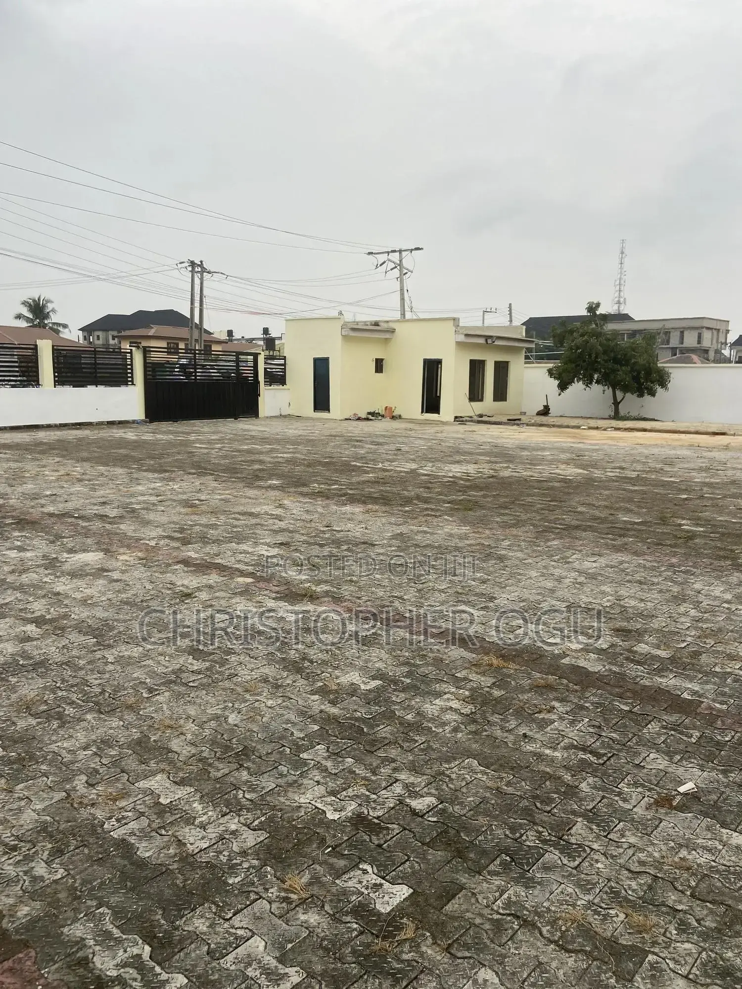 3bdrm Apartment in Sangotedo for sale