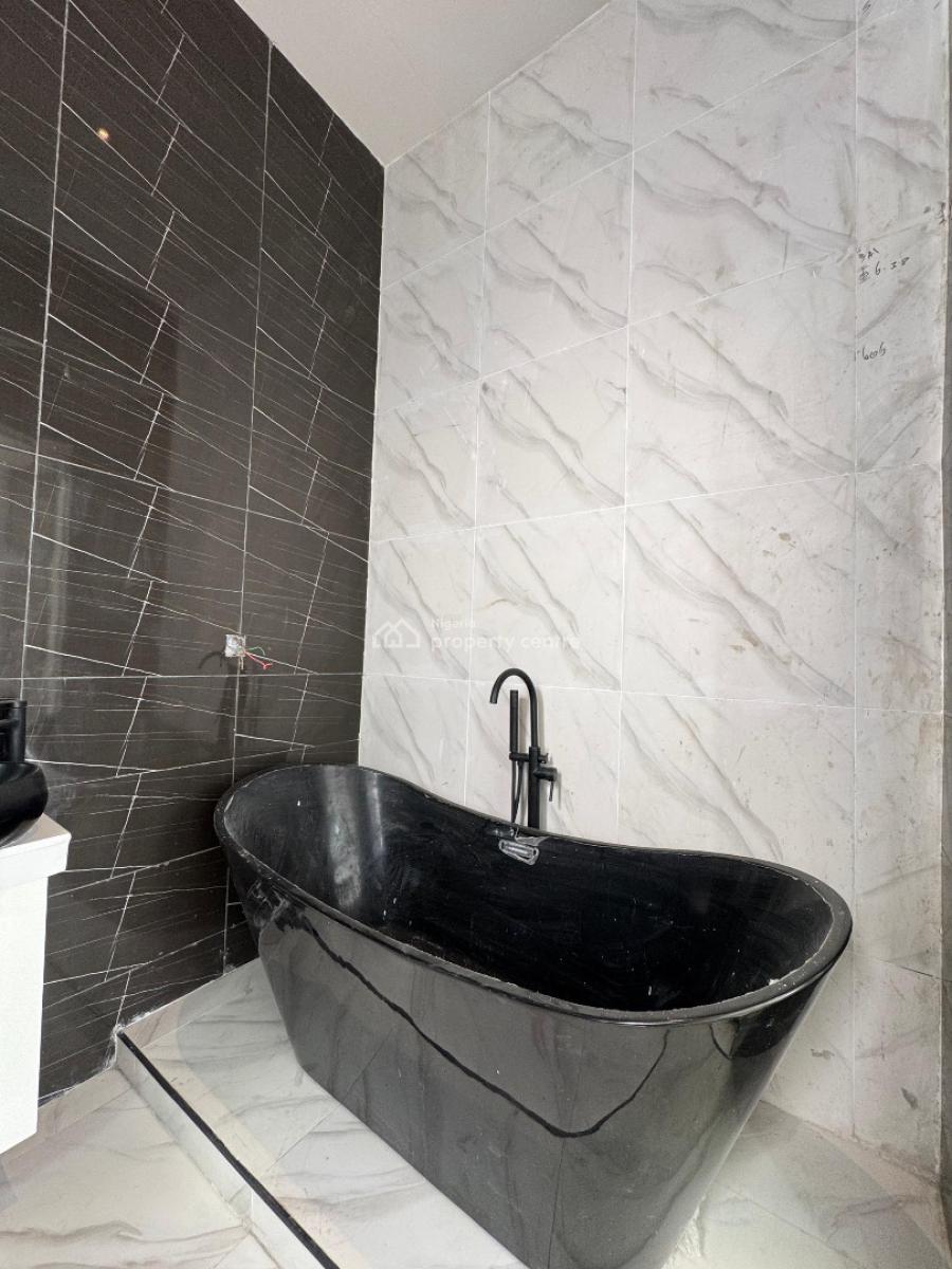4 bedroom detached duplex for sale