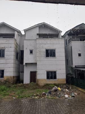 Distress Shell 5 Bedroom Terrace Duplex