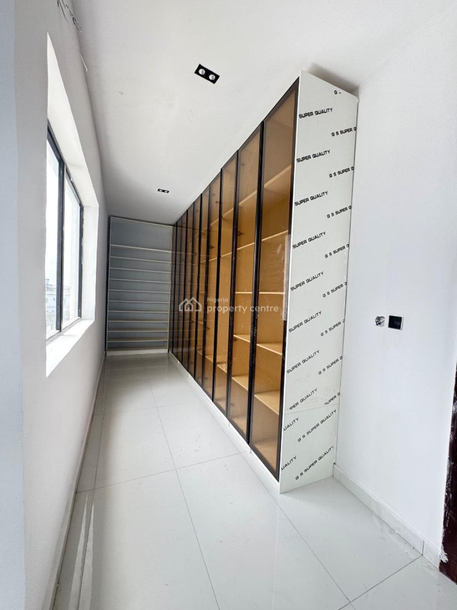 5 bedroom detached duplex for sale