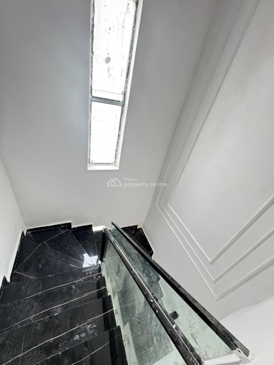 5 bedroom detached duplex for sale