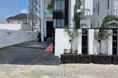 5 bedroom detached duplex for sale