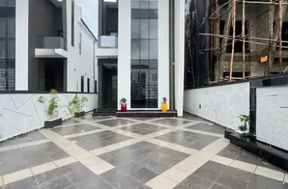 Five Bedroom Duplex with BQ
