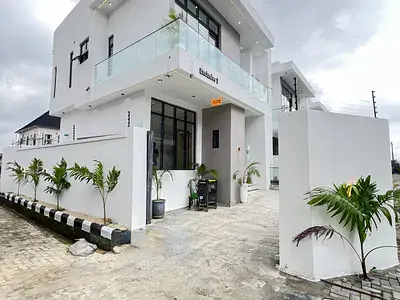 Four Bedroom Duplex with Swimming Pool