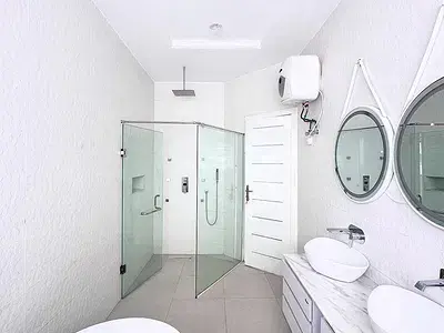 Detached duplex for sale  Five Bedroom Duplex with Pool, Cinema, Pool Osapa, Lekki, Lagos