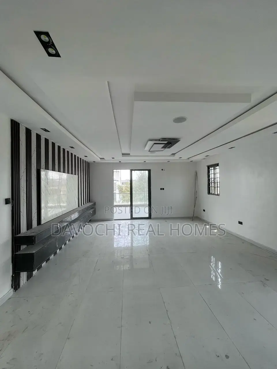 5 Bedroom Fully Detached Duplex With Bq for Sale