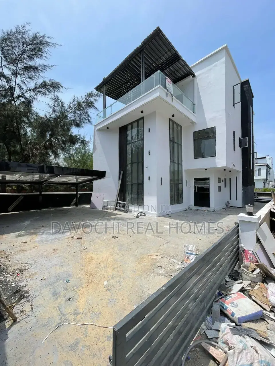 5 Bedroom Fully Detached Duplex With Bq for Sale