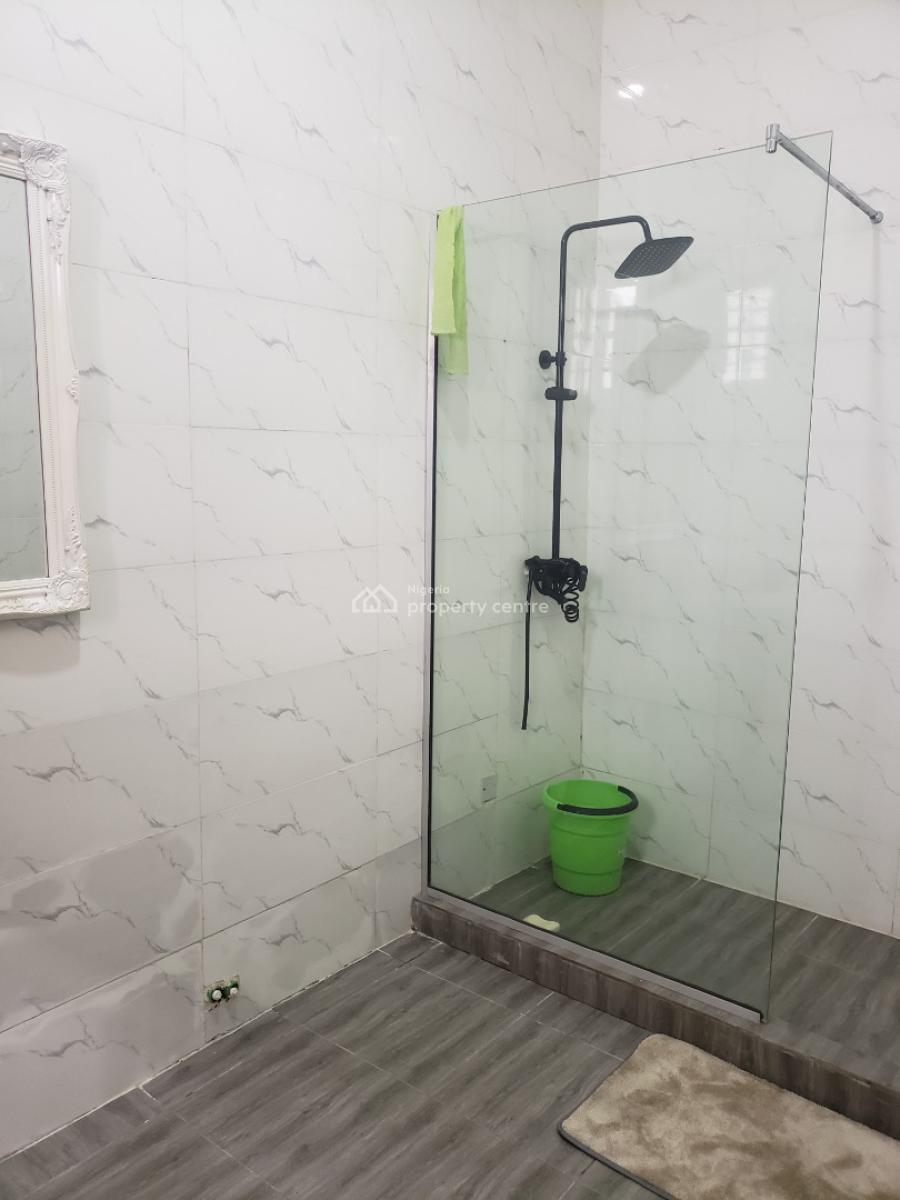 4 bedroom semi-detached duplex for rent