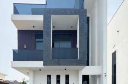 4 bedroom detached duplex for sale