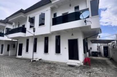 4 bedroom semi-detached duplex for sale