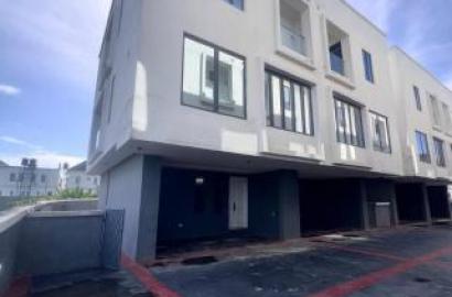 4 bedroom semi-detached duplex for sale