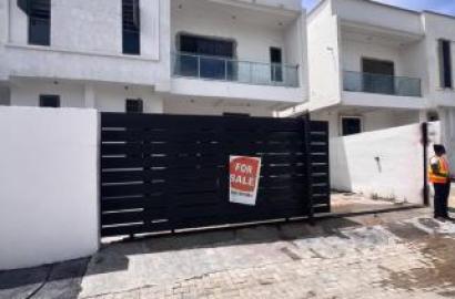 4 bedroom semi-detached duplex for sale