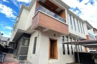 4 bedroom semi-detached duplex for sale