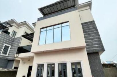 4 bedroom terraced duplex for sale
