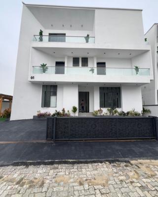 5 bedroom detached duplex for sale