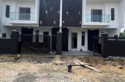 4 bedroom semi-detached duplex for sale