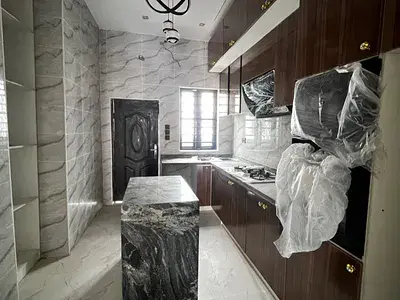 4 Bedroom Semi Detached