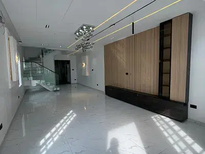 5 Bedroom Semi Detached