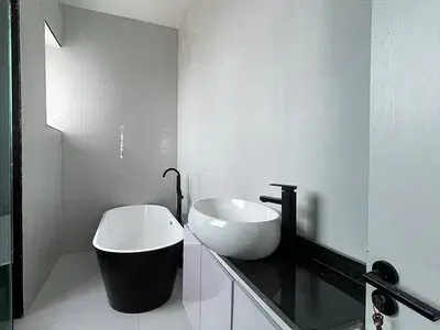 4 Bedroom Semi Detached