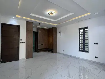 5 Bedroom Detached
