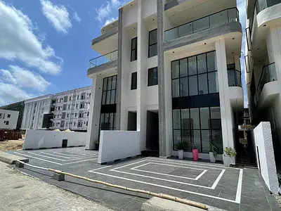 5 Bedroom Semi Detached