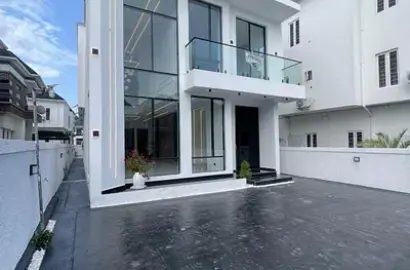 5 Bedroom Detached Duplex