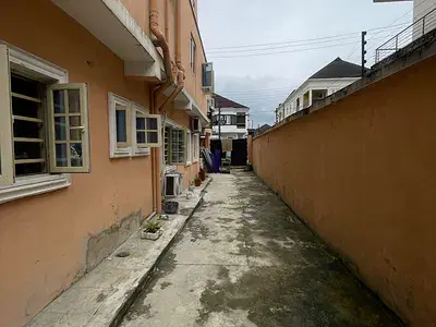 Flat / apartment for rent  2 Bedroom Apartment Orchid Road, Lekki, Lagos