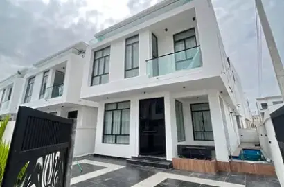Detached duplex for sale  5 Bedroom Detached Duplex + BQ Chevron, Lekki, Lagos