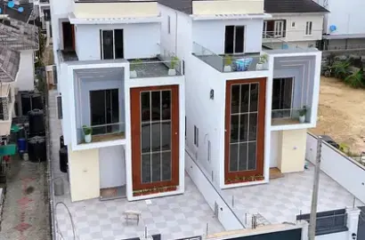 Detached duplex for sale  5 Bedroom Detached Duplex with BQ Chevron, Lekki, Lagos