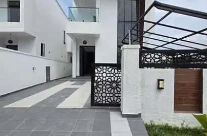 Detached bungalow for sale  5 Bedroom Detached Bungalow Sangotedo, Ajah, Lagos