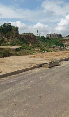 4000sqm Commercial Plot by the Road