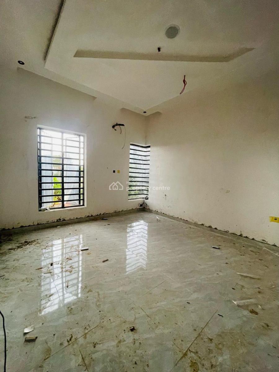 5 bedroom semi-detached duplex for sale