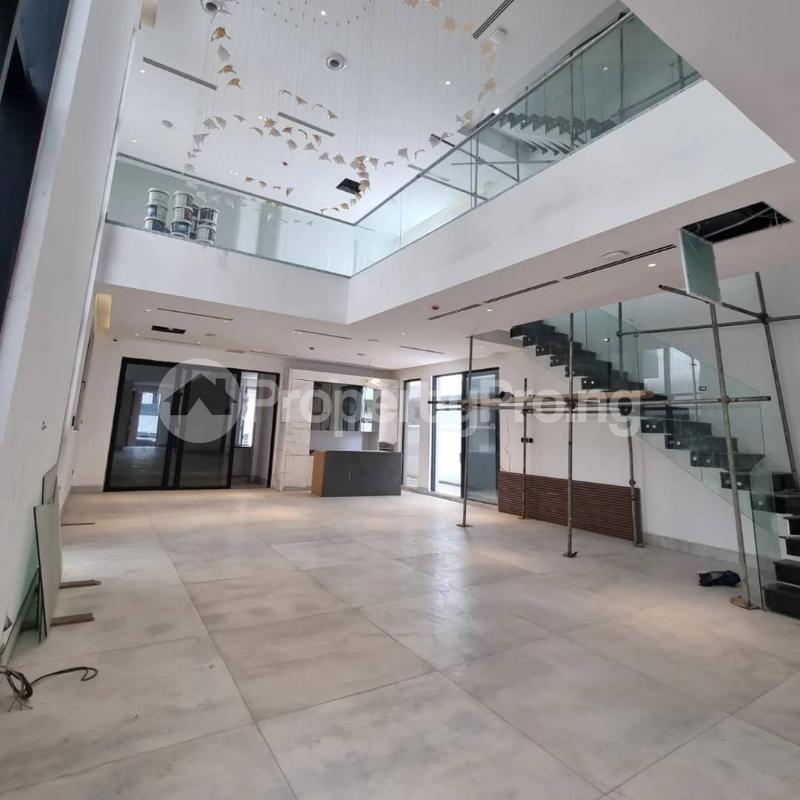 5 Bedroom Detached Duplex