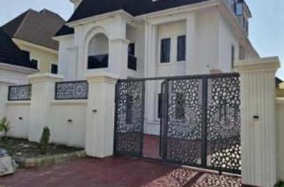 7 bedroom detached duplex for sale