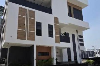5 bedroom detached duplex for sale