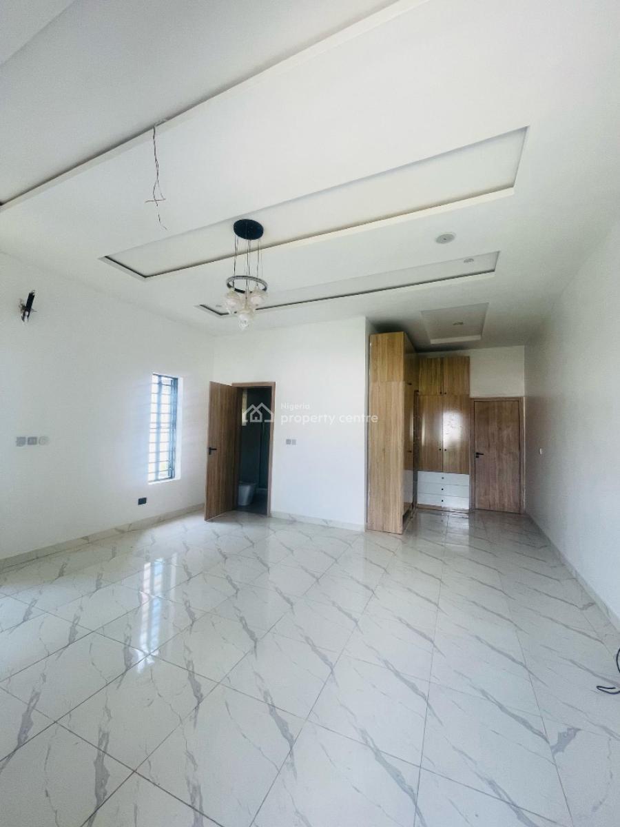 4 bedroom semi-detached duplex for sale