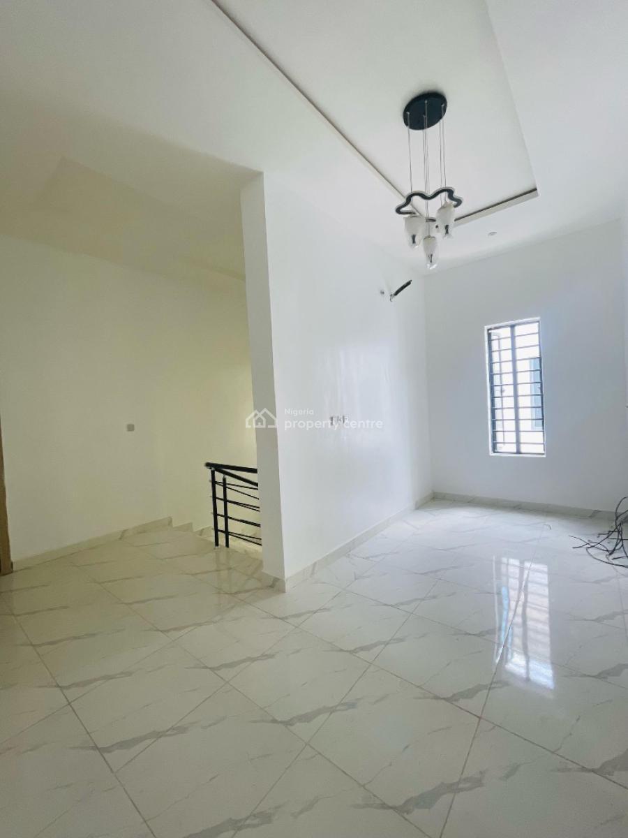 4 bedroom semi-detached duplex for sale