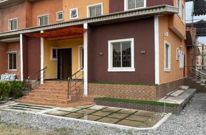 FOR SALE |YABA, LAGOS  160M(Asking)  Beautifully Designed 3 Bedroom Semi Detached House in an Haven Estate.