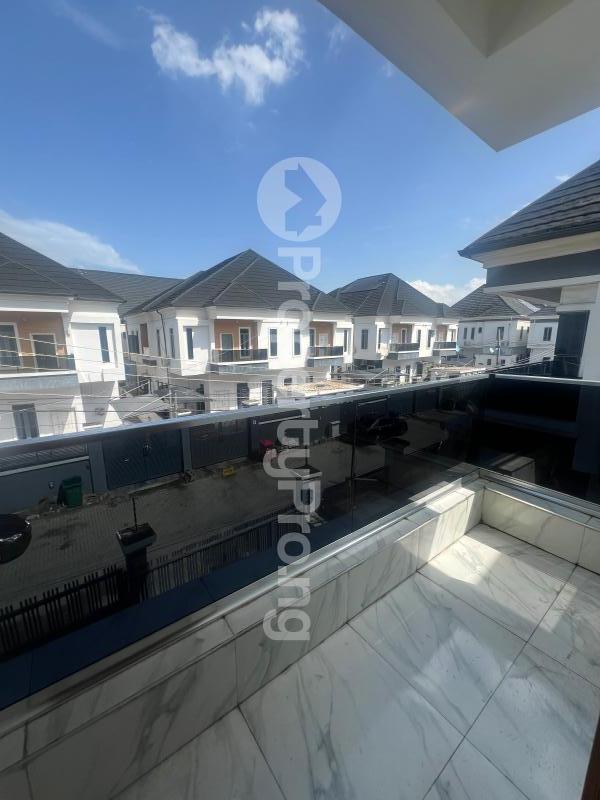 Shared Apartment