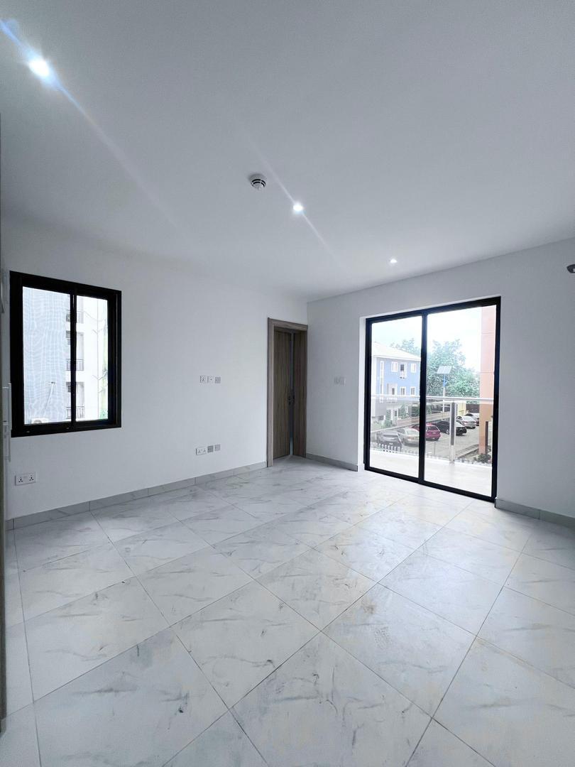 For sale   2 bedroom luxurious apartments with swimming pool, gym  and elevator for sale location  lekkI phase 1 price 200 million  Title  governor concept