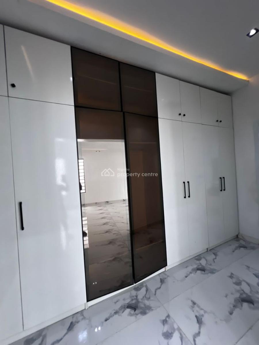 5 bedroom detached duplex for sale