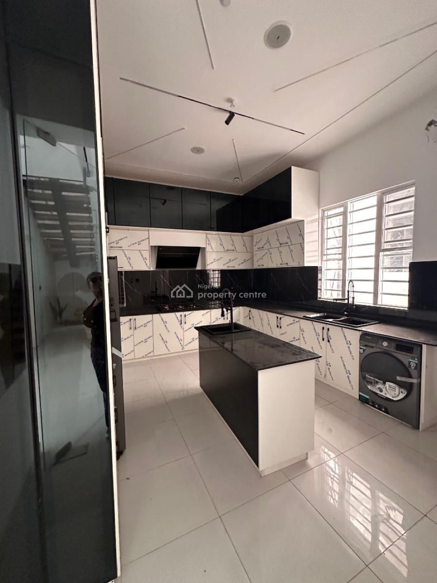 5 bedroom detached duplex for sale