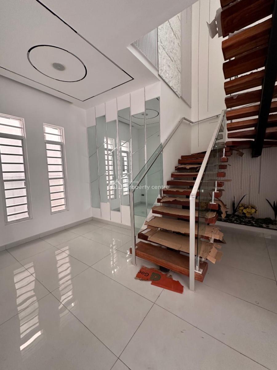 5 bedroom detached duplex for sale
