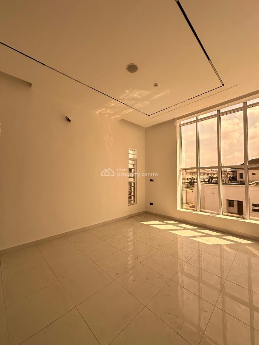 5 bedroom detached duplex for sale