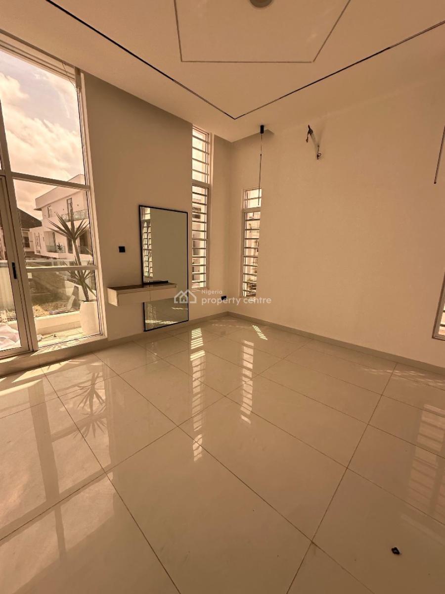 5 bedroom detached duplex for sale