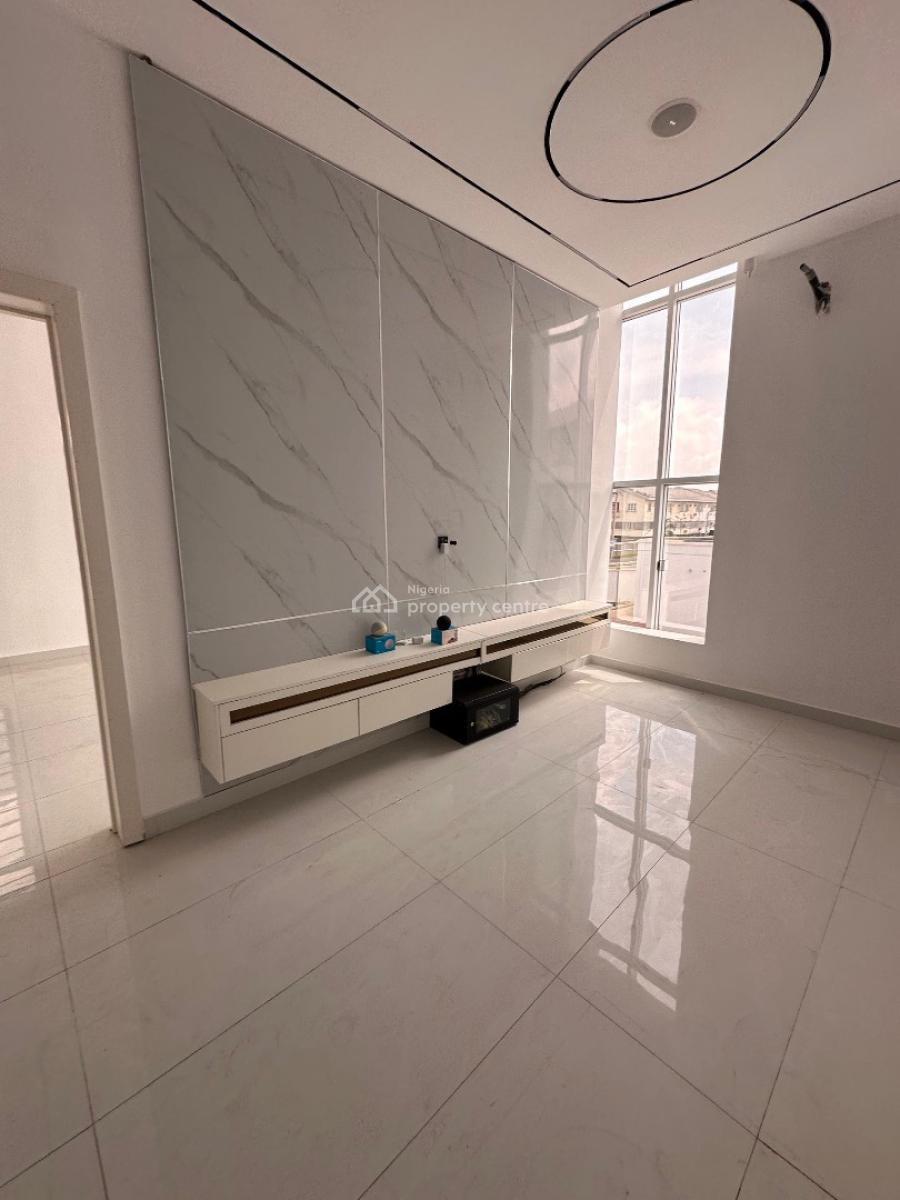 5 bedroom detached duplex for sale
