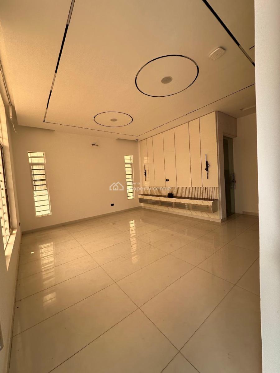 5 bedroom detached duplex for sale