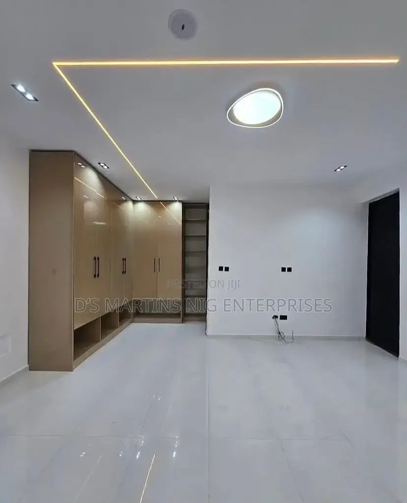 5bdrm Duplex in Victoria Garden City, Lekki for sale