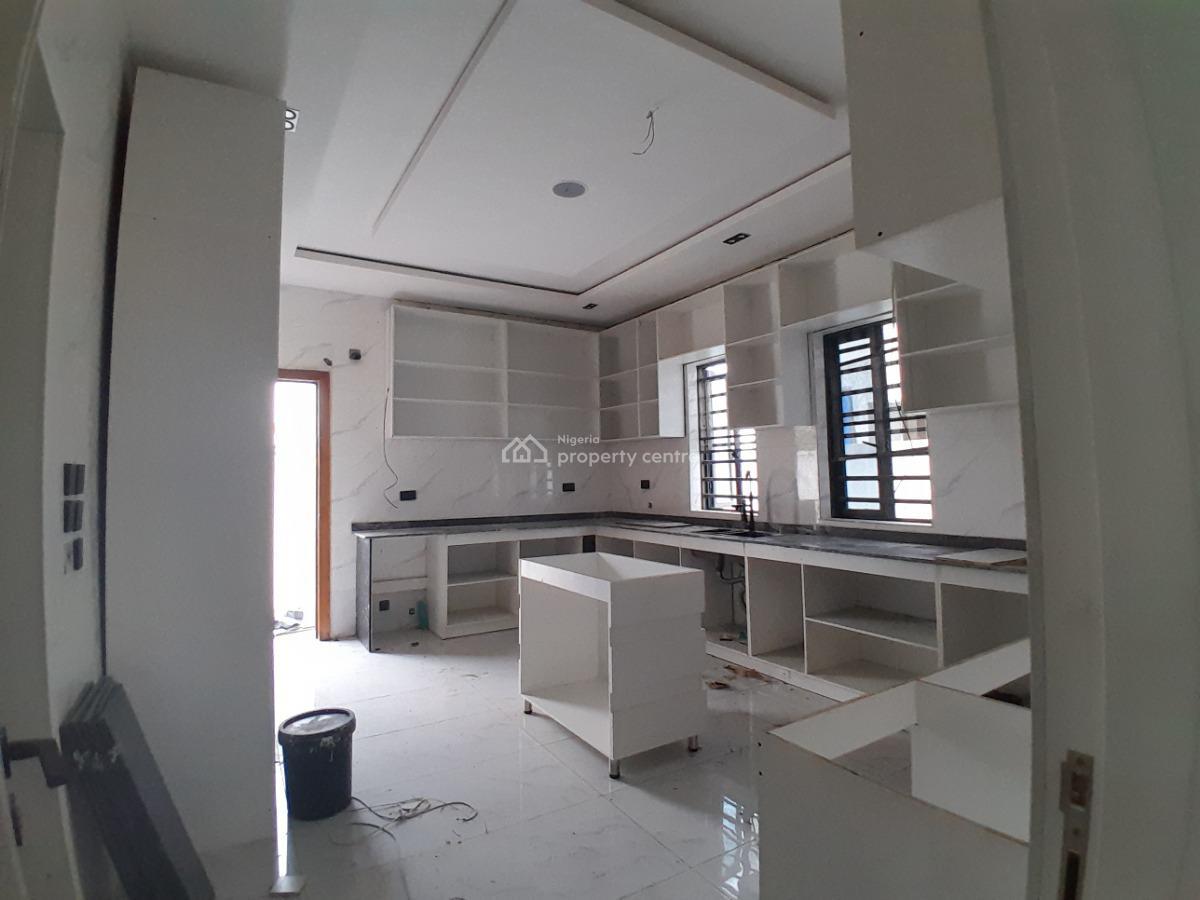 5 bedroom detached duplex for sale