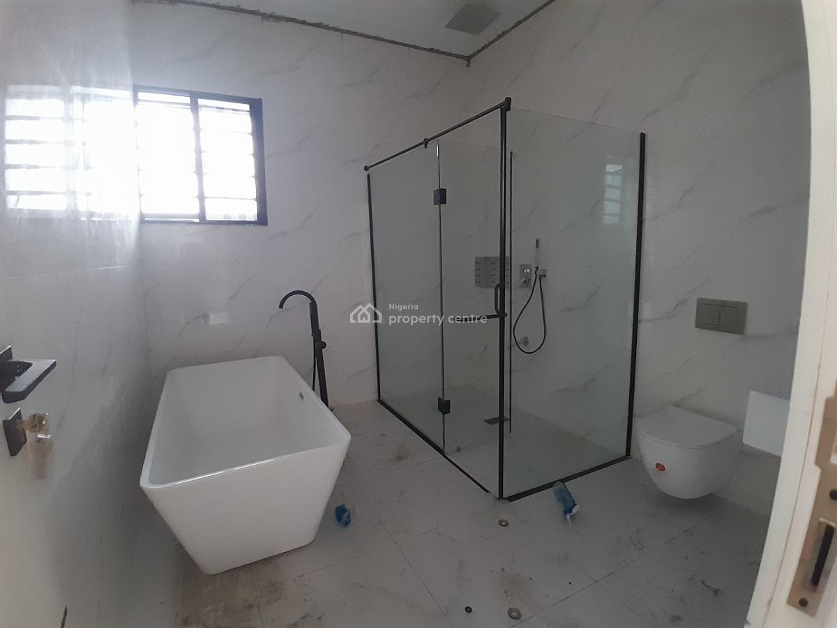 5 bedroom detached duplex for sale